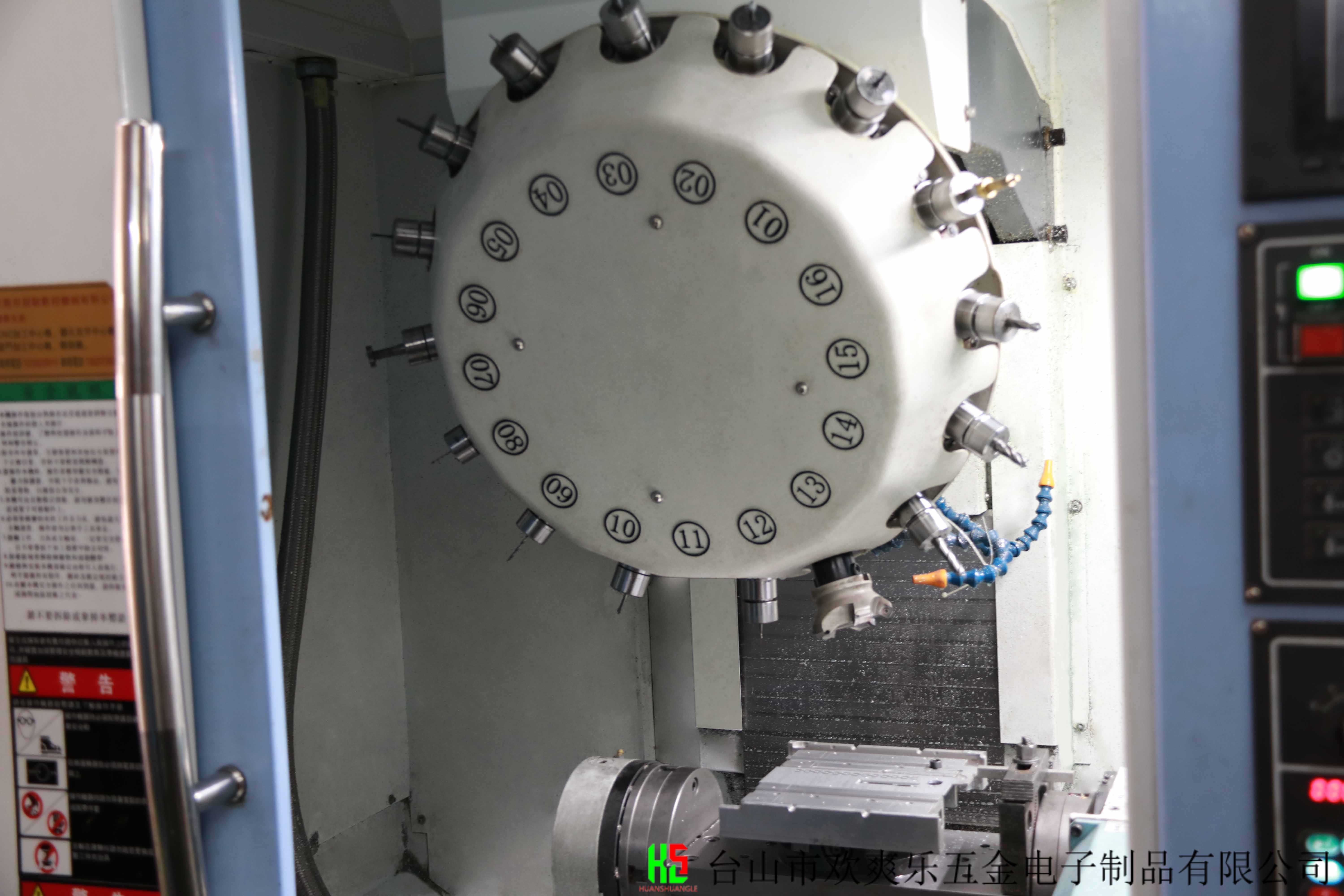 四轴联动加工设备 金属零件多面精密铣削 欢爽乐五金加工设备